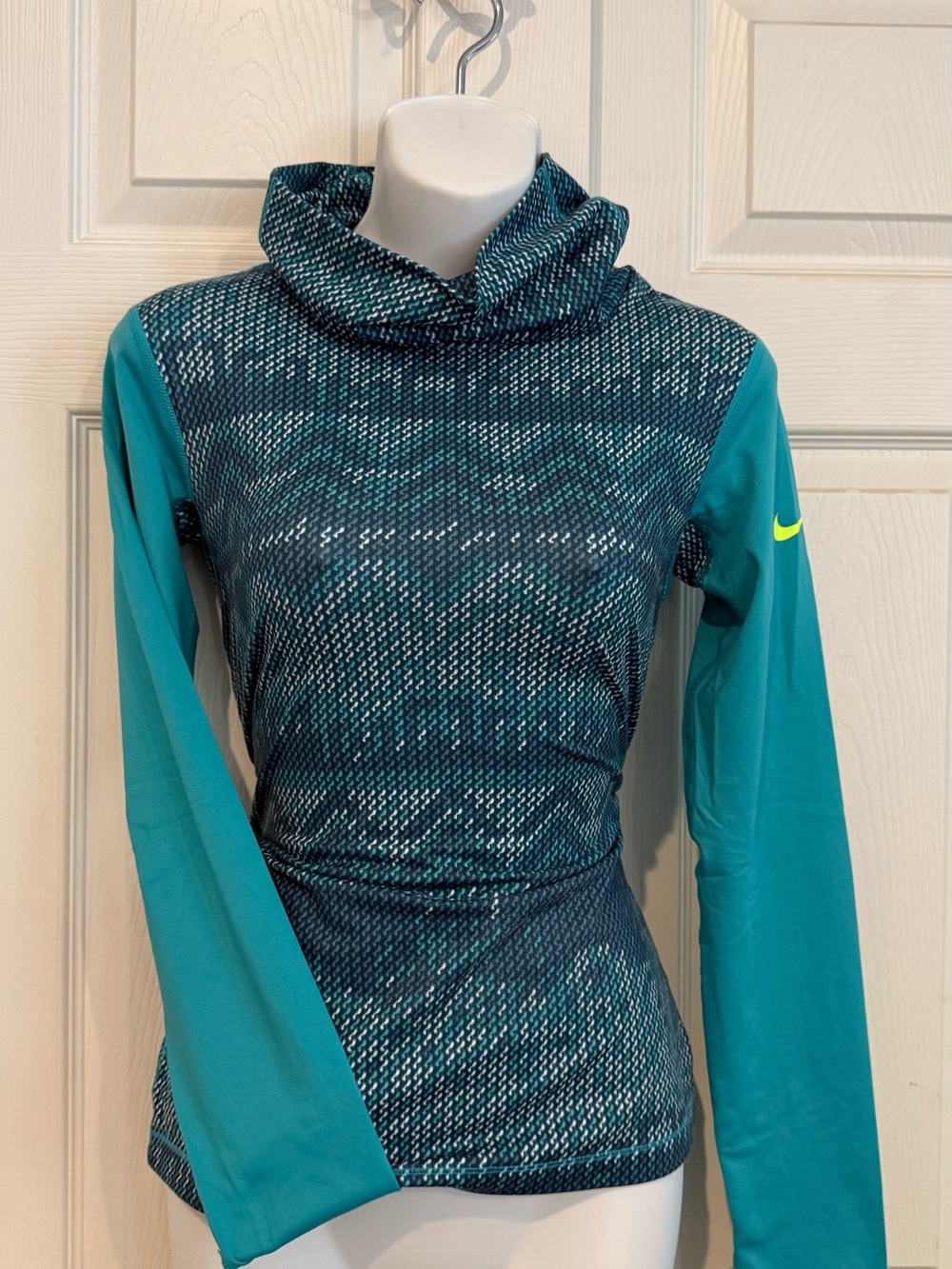 Nike Teal and Navy Long Sleeve Base Layer